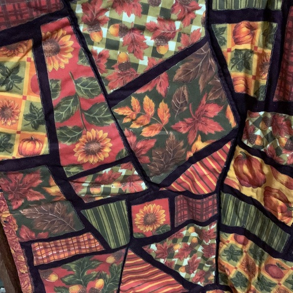 Fall Harvest Style Pumpkin, Leaves, Sunflowers Reversible Quilted Table Runner - Picture 2 of 5